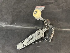 Ludwig single bass pedal. Works great. Smooth, quiet. New beater. Excellent!