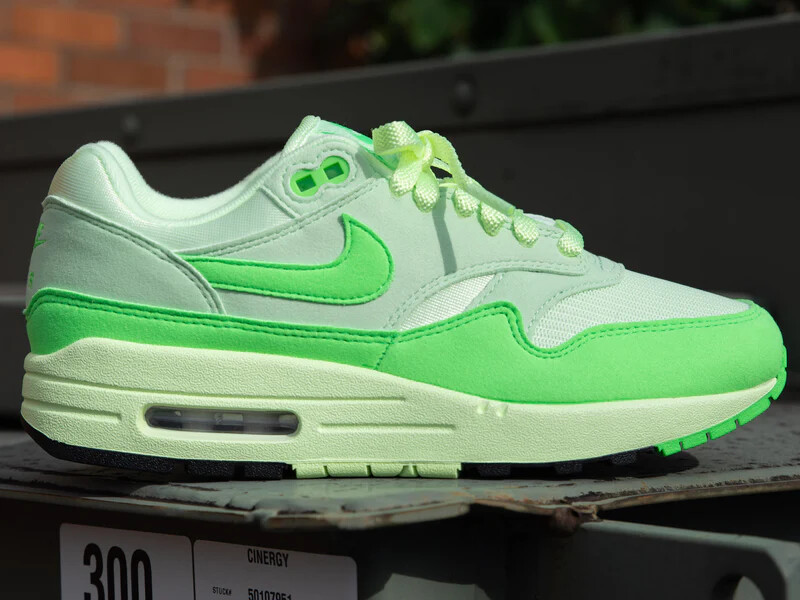 Nike Air Max 1 '87 High Saturation Vapor Green HJ7329-376 Nike Air Max 1 '87 High Saturation Vapor Green HJ7329-376