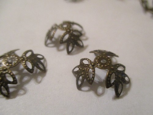 2,000 Antiqued Brass Bead Caps 12 to 14 mm Expandable A251