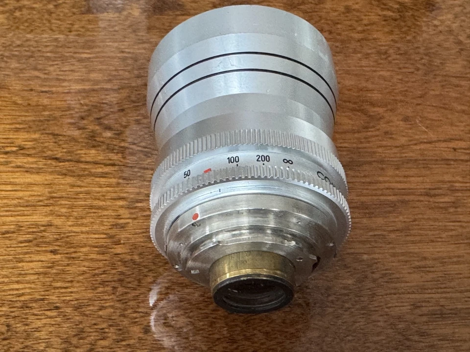 Schneider-Kreuznach Retina-Tele-Xenar 135mm f4 Lens and Hood - image 2 of 4