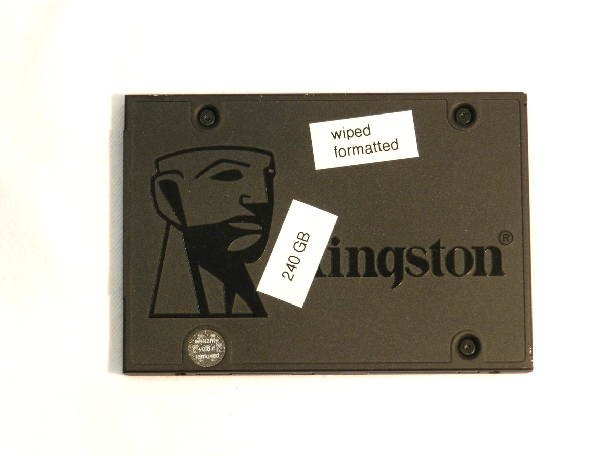 Kingston E50 SSD Esterno Da 240GB, 2,5 Pollici, Nero - Velocità In Lettura 550MB/s E Scrittura 530MB/s, SATA III, Portatile