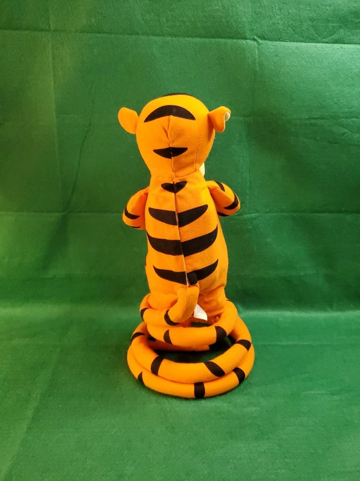 VTG Fisher Price 2005 Turbo Tail Tigger Animated 14” Plush Sings & Bounces Works - Image 4 of 4