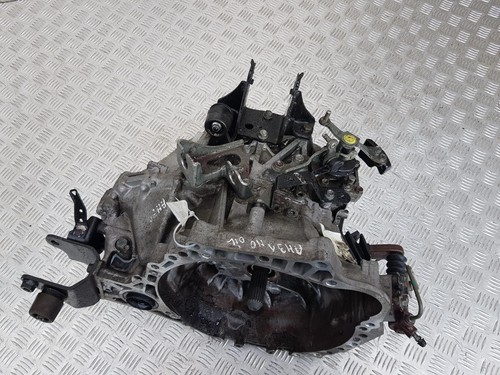 TOYOTA AVENSIS GEARBOX 6 SPEED MANUAL 2.0 DIESEL 3030020A30 MK3 2015 - Picture 4 of 14