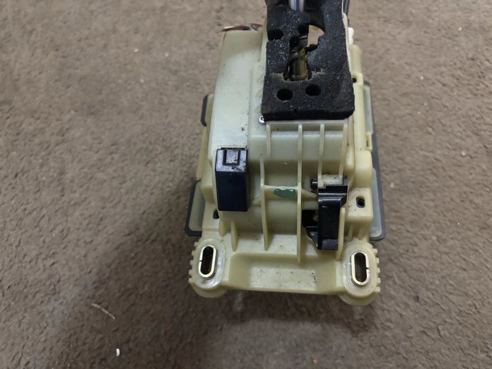 01-09 MERCEDES W203 W209 CLK350 CLK500 Transmission Gear Shifter Assembly OEM - Image 4 of 4