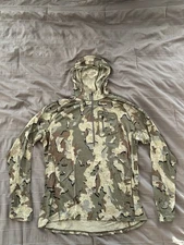 Kuiu ULTRA Merino 145 Zip-T Hunting Hoodie 2XL VALO - Worn Only 2 Days