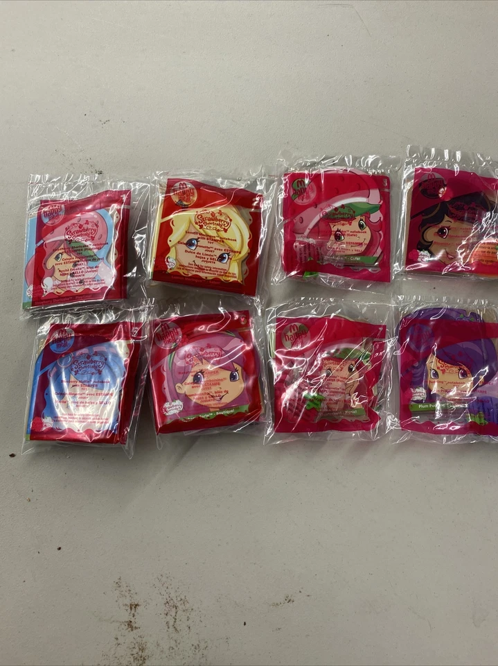 Juego completo de juguetes Happy Meal Strawberry Shortcake 2009 nuevo en paquete Foto 2 de 2