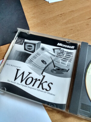 Vintage Microsoft Works Software CD Rom Ver 4.5 Windows 95/ NT/Workstation sehr guter Zustand