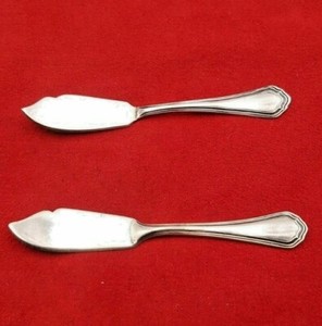 2 Small 800 Silver Spreaders #6294