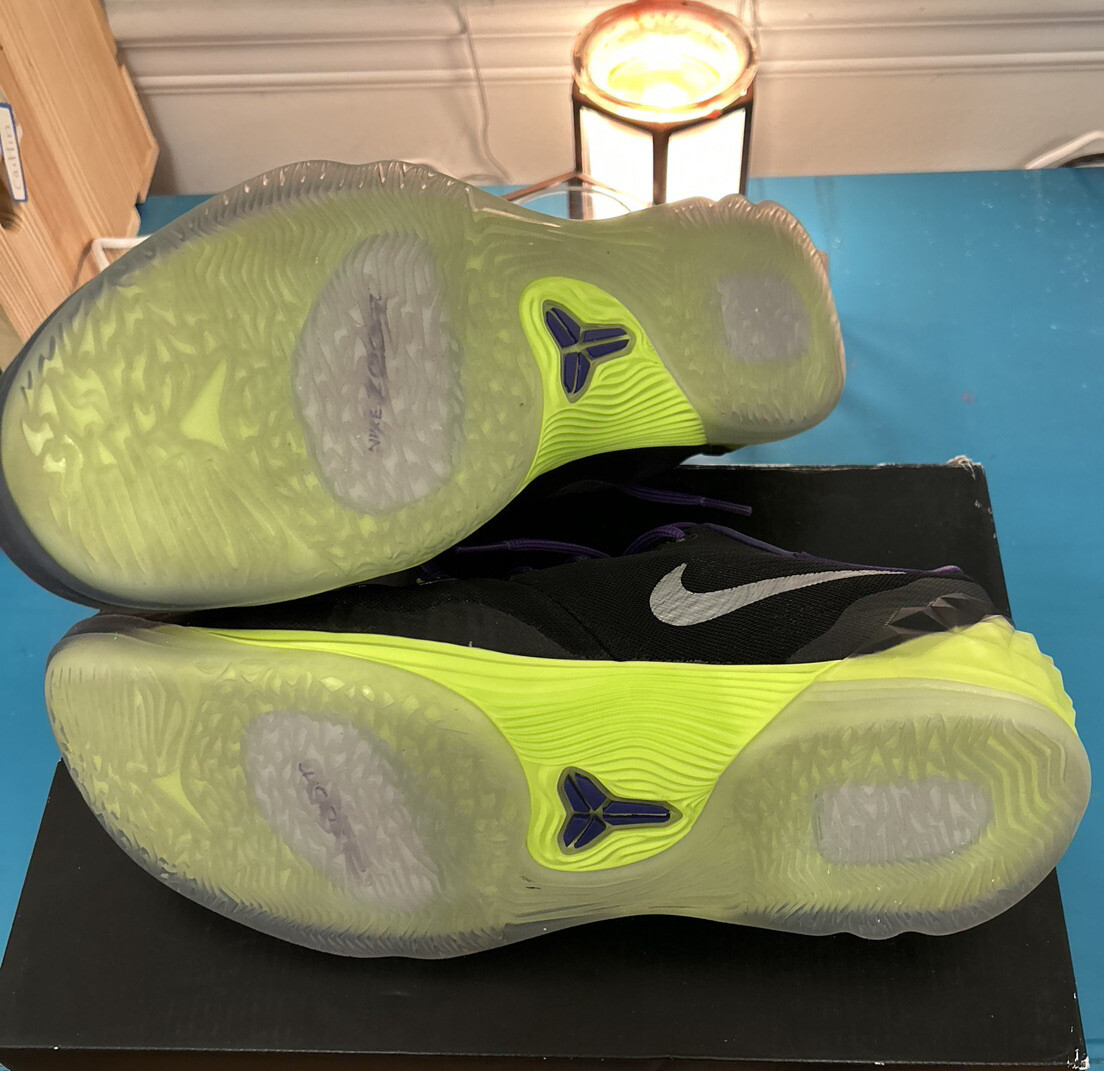 Men s Nike Zoom Kobe Venomenon 5 The Joker Never Wo Gem men-s-nike-zoom-kobe-venomenon-5-the-joker-never-wo-gem