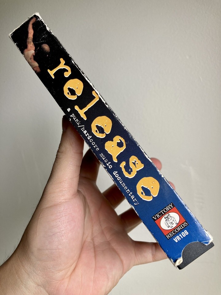 Cache-œil crochet de remorquage pare-chocs avant AUDI A6 C7 FL 2015-2018 Cache-œil crochet de remorquage pare-chocs avant AUDI A6 C7 FL 2015-2018
