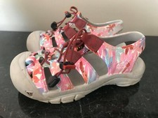 Keens girls kids shoes size 2