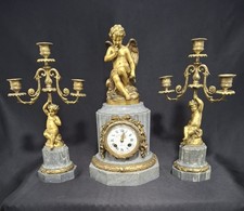 Antike Kaminuhr Pendule mit Beisteller -Bronze- Um 1880 -Frankreich-
