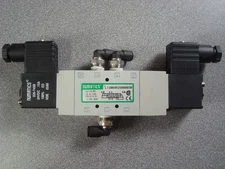 Numatics L12BB4520000030 Pneumatic Double Solenoid Air Control Valve
