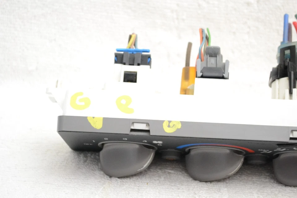 2001 - 2005 庞蒂亚克 Grand Am 加热器空调温度暖通空调气候控制开关 — 第 4/4 张图片