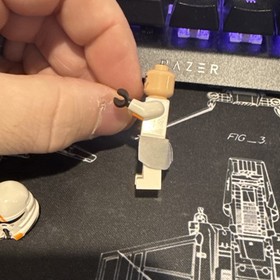 LEGO Star Wars Airborne Clone Trooper Minifigure sw0523 75036