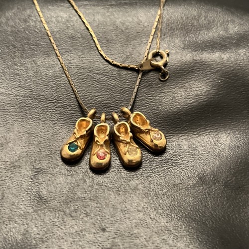 Vintage Birthstone Necklace Baby Bootie Charm Gold Tone Grandmother Mother - Picture 3 of 8
