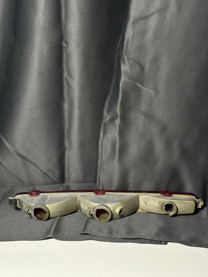 Cadillac 1989-93 sedán Deville Fleetwood tracción delantera derecha/derecha lámpara de luz trasera OEM LOC-121#1 Foto 4 de 4