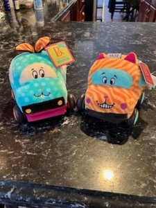 B. Baby Cabby Cat & Lolli Hop Plush Car Toys Shake Me Cab Taxi Wheels 10M+ Baby