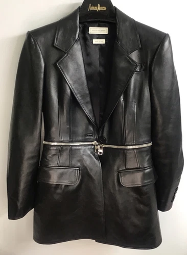 Alexander McQueen giacca pelle nera vita centrale cerniera monopetto taglia XS