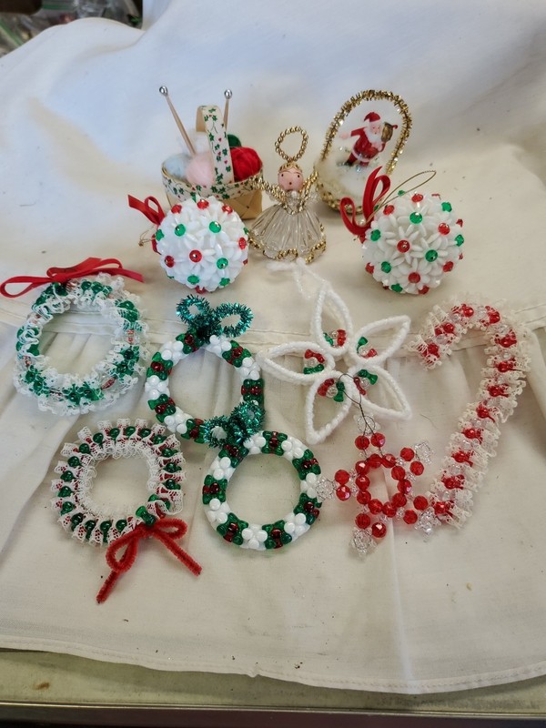 Vintage Christmas Handmade Ornaments ~ Plastic Beads And Push Pins Lot Of 12
