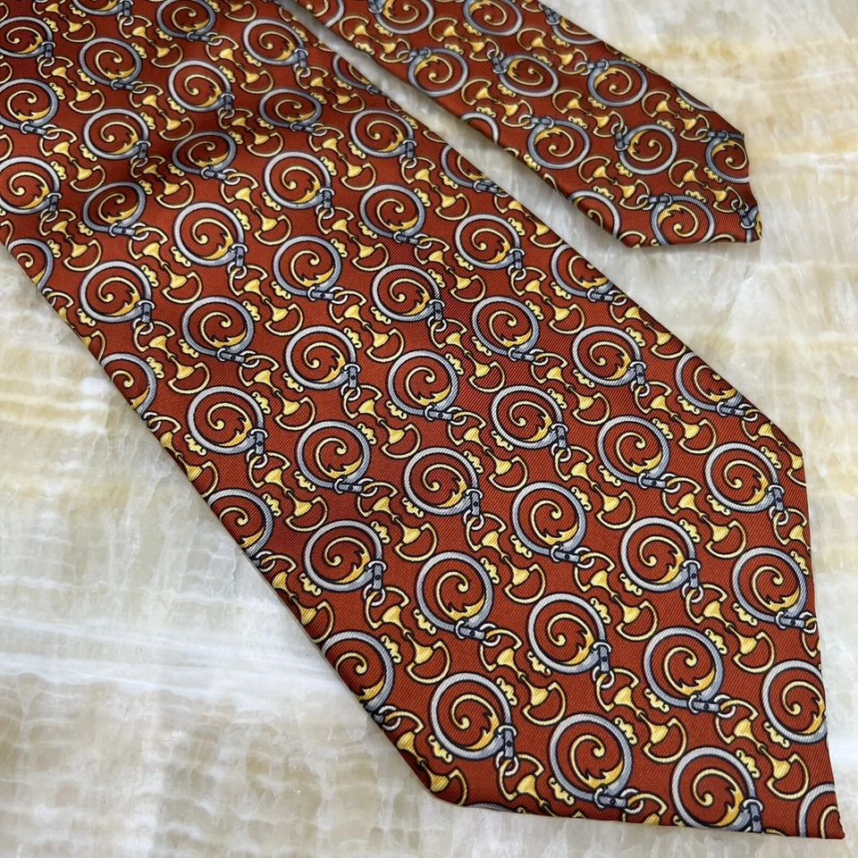 Correa de cinturón Fendi Horsebit diseño motivo rojo cuello corbata seda hecha a mano Italia Foto 2 de 4