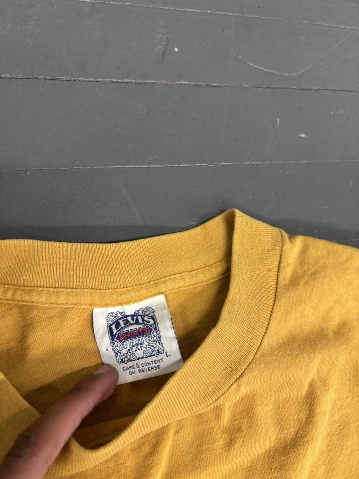 Camiseta Levi’s vintage años 90 Foto 4 de 4