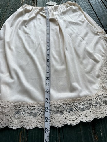 Vassarette Slip Half Slip & Cami Slip Set New With Tag Size Large Vintage - Picture 11 of 15