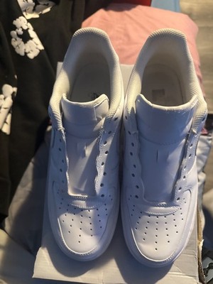 Size 9.5 - Nike Air Force 1 White