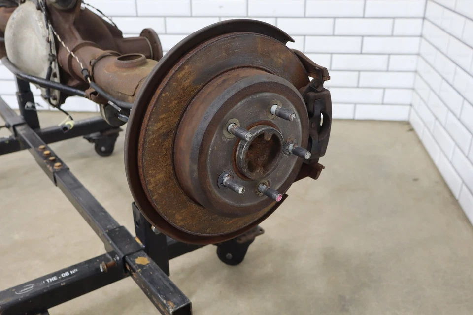1997 Lincoln Town Car Rear Axle 3.08 Assembly OEM - Image 2 of 4