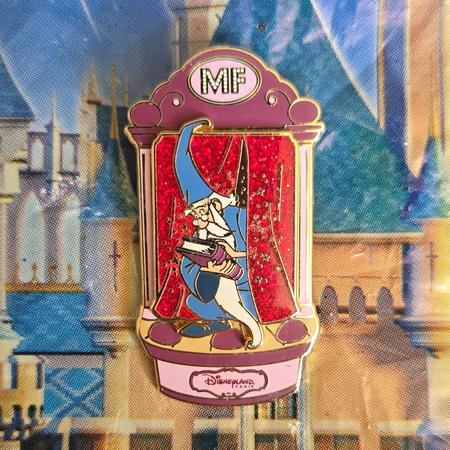Disney Merlin Limited Edition Glitter Single Pin 2015 Le 700 Paris #142