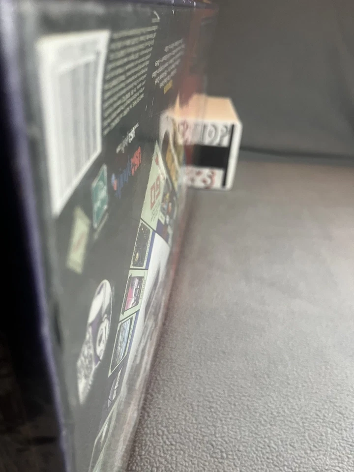 Monopoly The Transformers Collector's Edition USAopoly Parker Brothers 2007 - Image 4 of 4