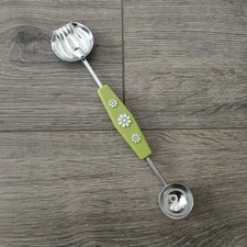 Vintage Retro Green Daisy Melon Baller - Butter Curler 70's