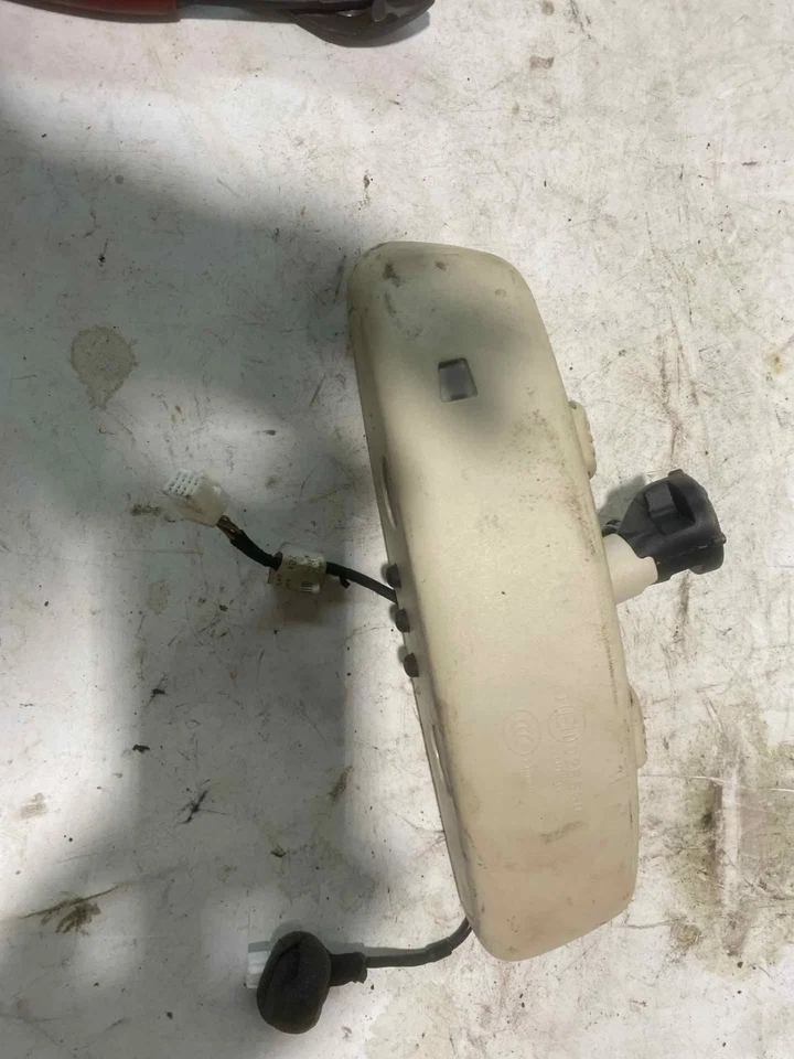 二手前中心内部后视镜 适合:2017 梅赛德斯-奔驰 梅赛德斯 c- — 第 2/4 张图片