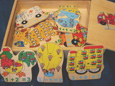 Pädagogisches Lernspielzeug Kinder Rechenpuzzle im Holzkasten 56 Teile