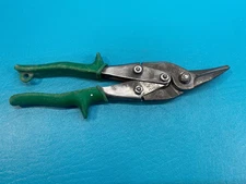 Vintage Wiss Tin Snips M2 Metal Cutters Green Handle Hand Tool. Made in U.S.A.