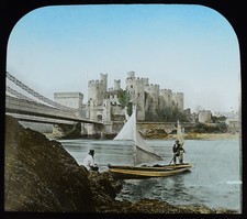 FISHERMEN NEAR CONWY CASTLE WALES C1890 VICTORIAN Magic Lantern Slide PHOTO