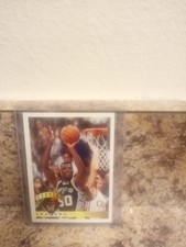 1995-96 Topps David Robinson Card #8