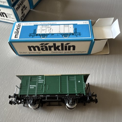 Märklin H0 Güterwagen 4761 geschlossen grün/schwarz Transport | Condition: Neu