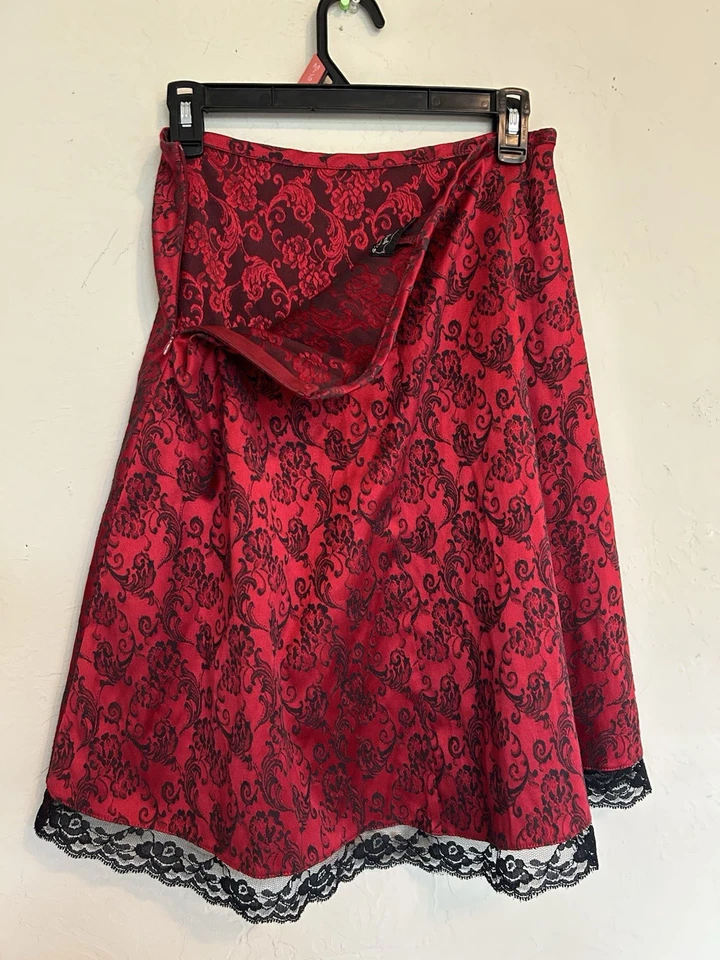 Falda vintage años 90 Y2K My Michelle gótica victoriana vampiro 7 8 rojo satinado negro encaje Foto 4 de 4