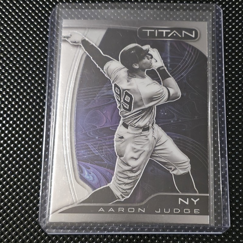 2022 Panini Chronicles - Titan Aaron Judge #22