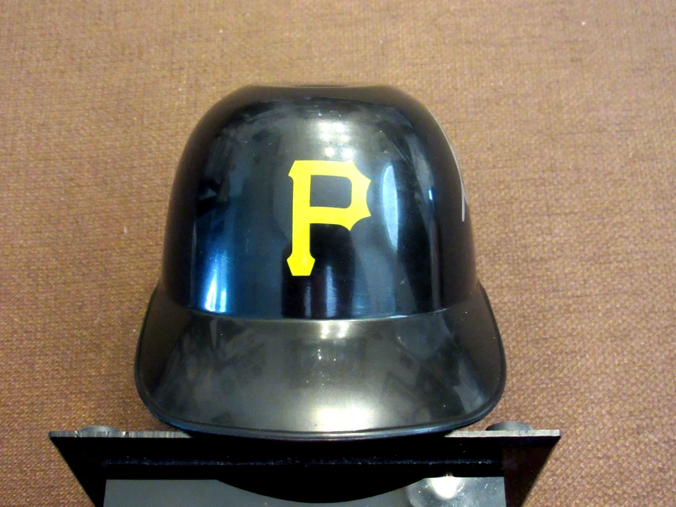 DAVE PARKER NL MVP PIRATES REDS HOF SIGNED AUTO VINTAGE MINI HELMET JSA BEAUTY - Image 2 of 3
