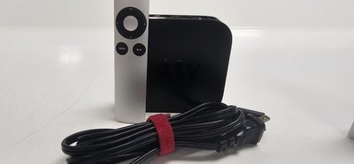 Apple TV A1469 HD Digital Media Streamer Black 3rd Generation + Remote & Chords