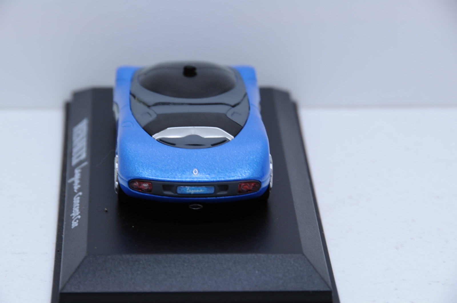 VOITURE MINIATURE NOREV Hachette collection Renault Vel Satis au 1/43