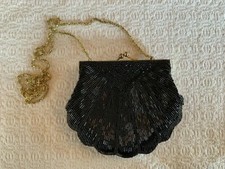 Vintage La Regale Beaded/Sequined Clutch Purse Clam Shell Shoulder Bag