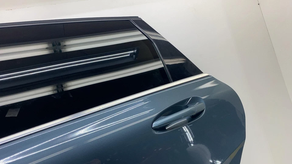 ⭕ 2014-2015 Mercedes-Benz B Electric Drive Rear Driver Side Door Left Blue - 894 Foto 4 de 4