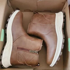 Khombu Women 9 Dusk All Weather Boot Faux Leather Zip-up Outdoor Winter Shoes