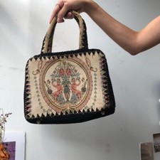 Vintage Floral Tapestry Gold Hardware handbag Purse