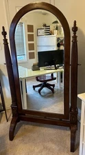 Bernhardt Mahogany Wood Free-standing Cheval Mirror
