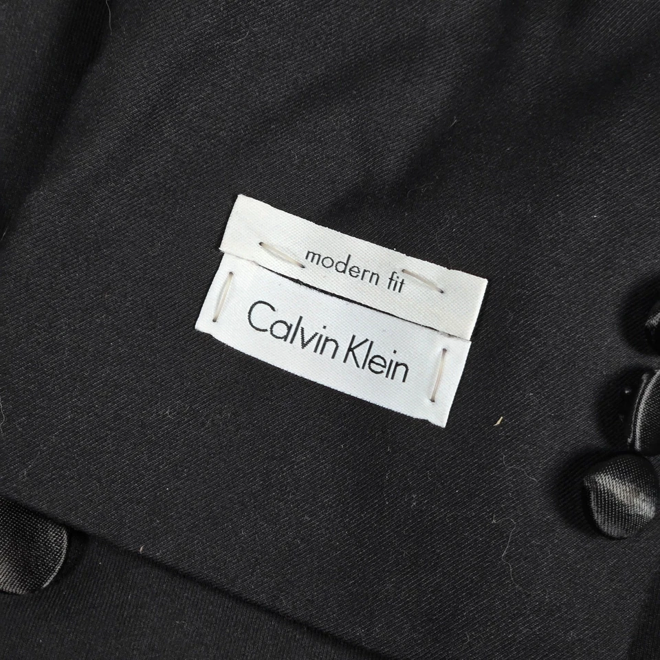 Traje Chaqueta Esmoquin Negro Formal Calvin Klein Niño Talla 12 Detalle Borde Satinado Foto 4 de 4