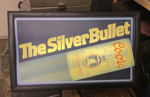 Vintage Coors Light Silver Bullet Lighted Advertising Beer Sign, 1993 works fine